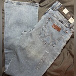 Wrangler Retro Light Wash Boot Cut Jeans 30x32